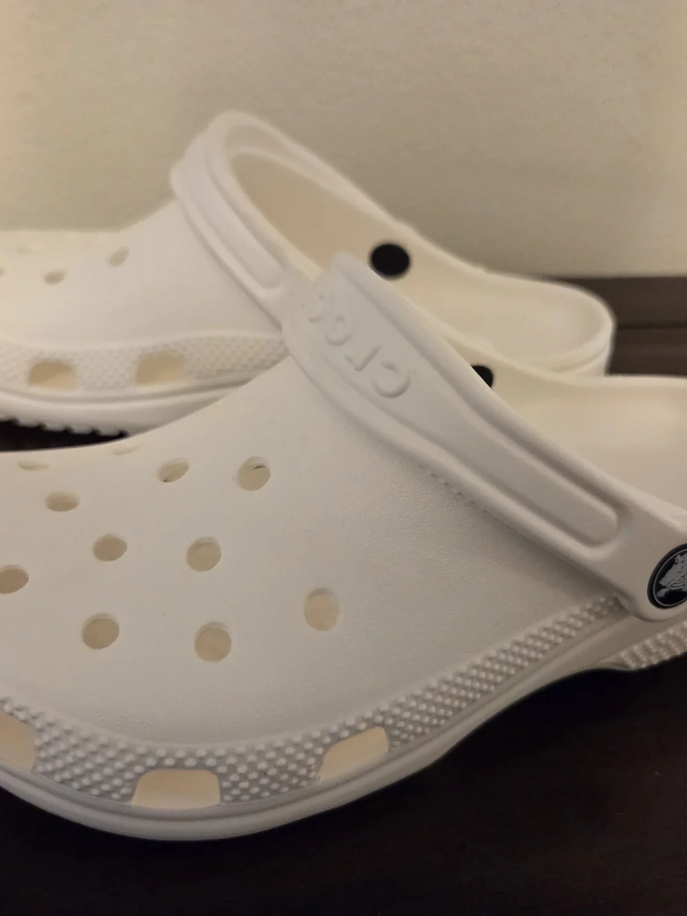 CROCS Kids Classic Clog - White, Size 4